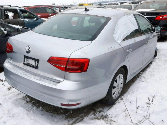 3VW2K7AJ5FM294470 - 2015 VOLKSWAGEN JETTA BASE 银色 照片 4