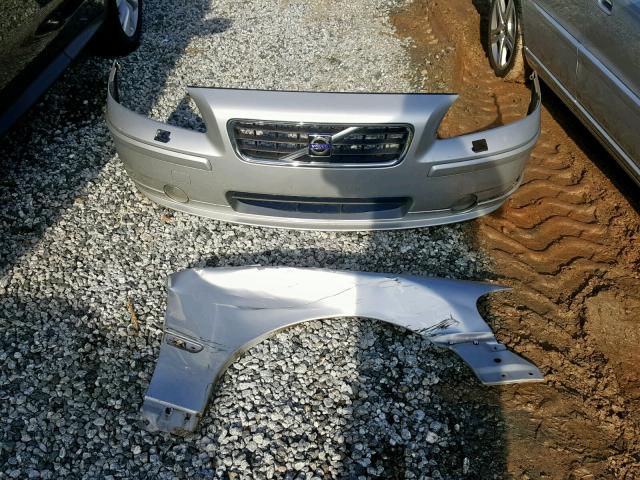 YV1RS547592738880 - 2009 VOLVO S60 T5 SILVER photo 9