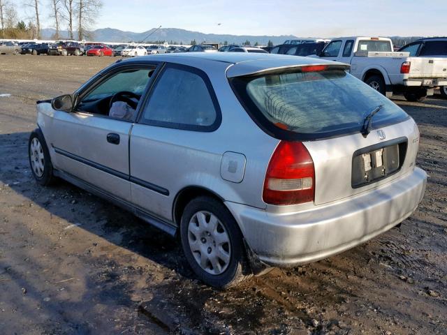 2HGEJ6444YH103031 - 2000 HONDA CIVIC DX SILVER photo 3