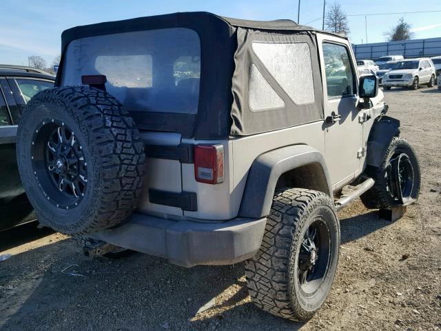 1J4FA24117L172532 - 2007 JEEP WRANGLER X SILVER photo 4