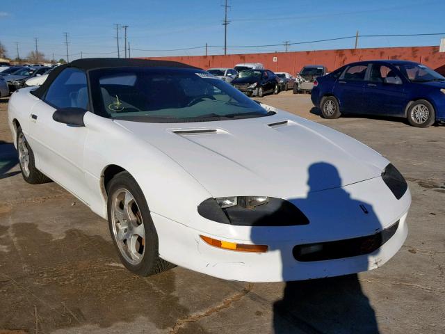 2G1FP32K2V2158943 - 1997 CHEVROLET CAMARO BAS WHITE photo 1