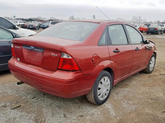 1FAFP34N95W258105 - 2005 FORD FOCUS ZX4 RED photo 4