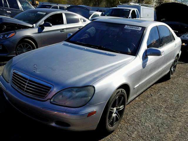 WDBNG75J7YA134150 - 2000 MERCEDES-BENZ S 500 SILVER photo 2