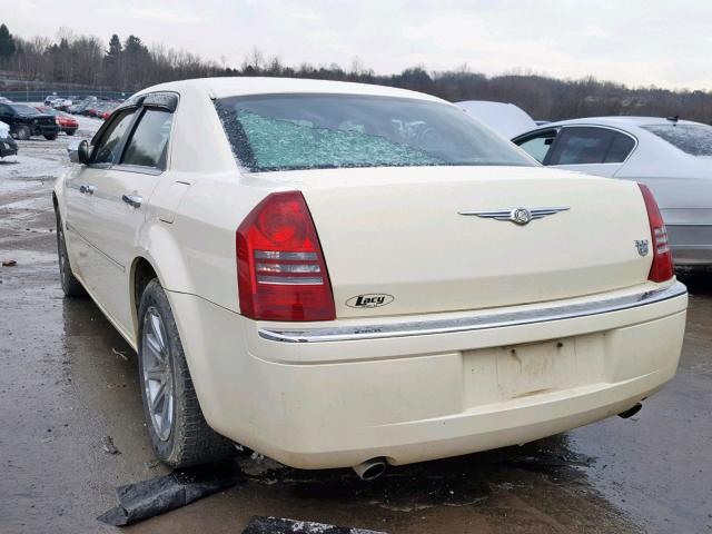 2C3JA63H75H100853 - 2005 CHRYSLER 300C WHITE photo 3