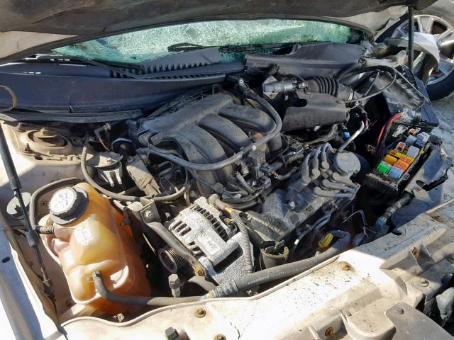 1FAHP53U76A172738 - 2006 FORD TAURUS SE WHITE photo 7