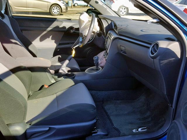 JTKJF5C70GJ024093 - 2016 TOYOTA SCION TC ლურჯი ფოტო 5