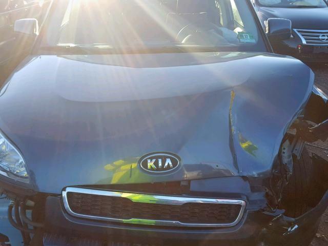 KNDJT2A22B7219267 - 2011 KIA SOUL BLUE photo 7