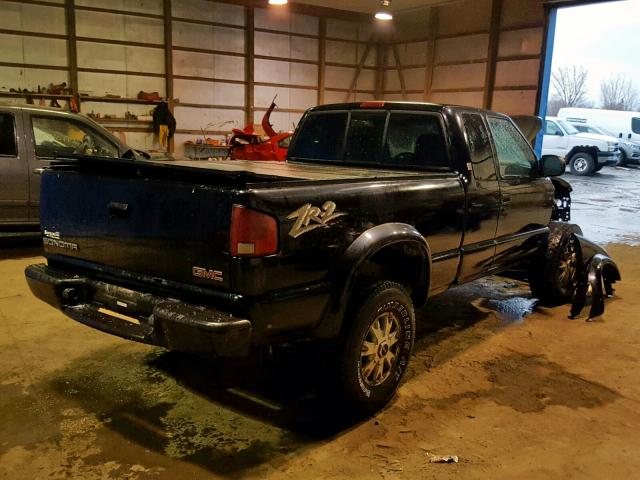 1GTCT19W628172345 - 2002 GMC SONOMA BLACK photo 4