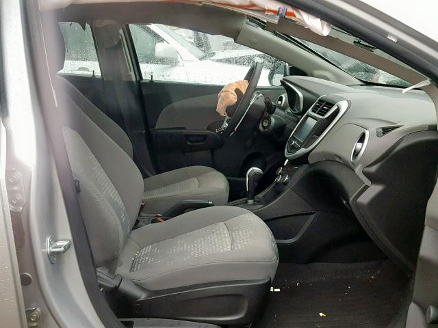 1G1JB5SH9H4173754 - 2017 CHEVROLET SONIC LS 银色 照片 5