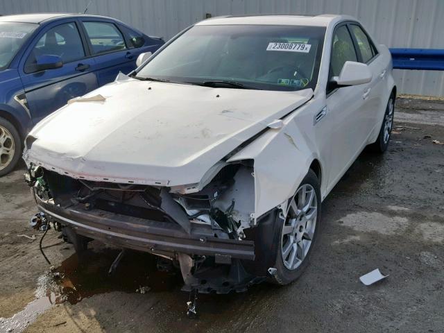 1G6DG577690151051 - 2009 CADILLAC CTS WHITE photo 2