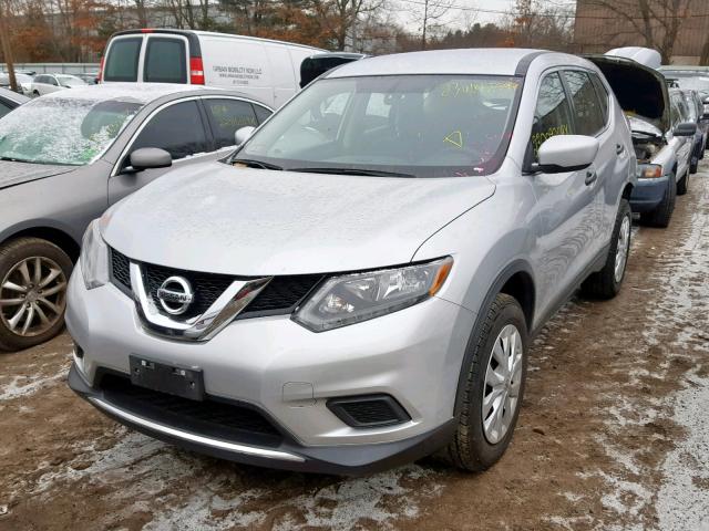 KNMAT2MV2GP700763 - 2016 NISSAN ROGUE S GRAY photo 2