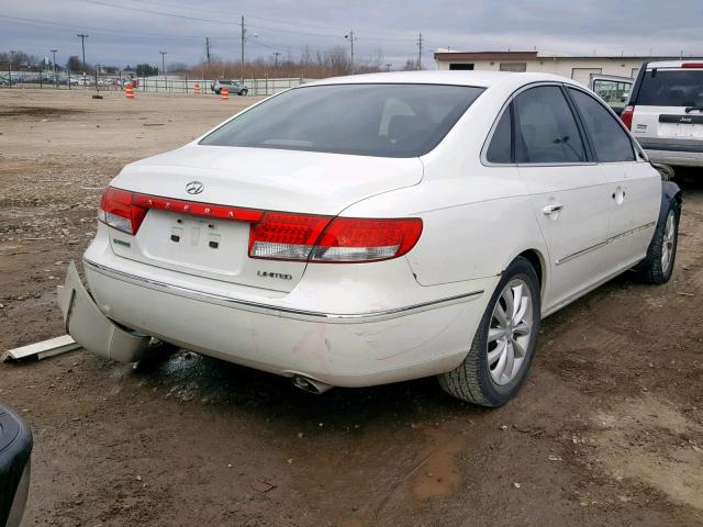 KMHFC46F16A080475 - 2006 HYUNDAI AZERA SE WHITE photo 4