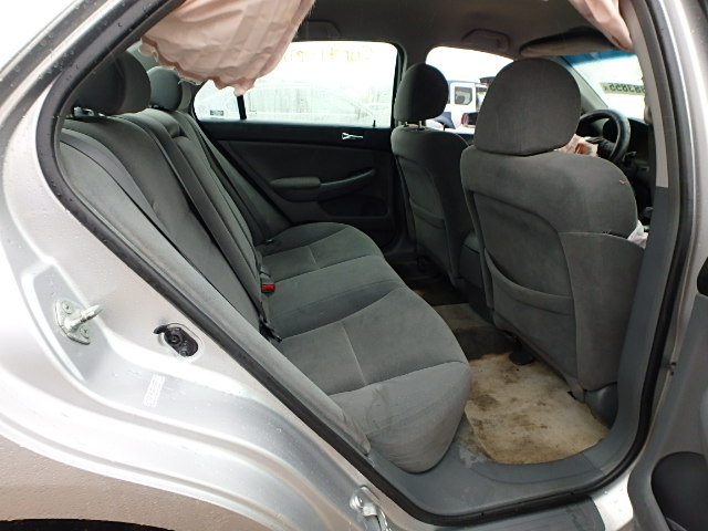 1HGCM56467A148197 - 2007 HONDA ACCORD LX SILVER photo 6