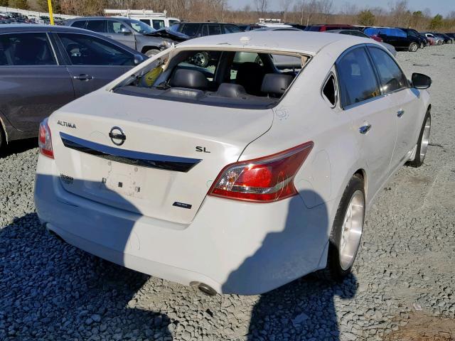 1N4AL3AP1DC212778 - 2013 NISSAN ALTIMA 2.5 WHITE photo 4