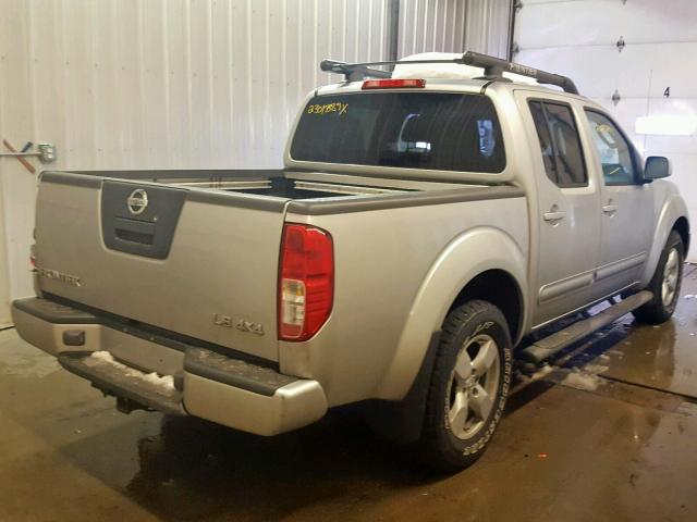 1N6AD07W86C444217 - 2006 NISSAN FRONTIER C SILVER photo 4