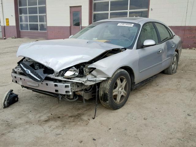 1FAHP56S62G203236 - 2002 FORD TAURUS SEL SILVER photo 2