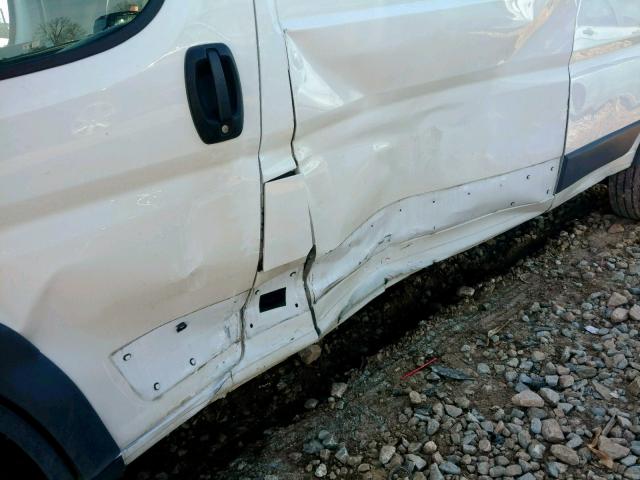 3C6TRVDG9JE100881 - 2018 RAM PROMASTER 白色 照片 9