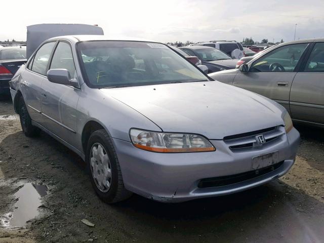 3HGCG665XYG704939 - 2000 HONDA ACCORD LX SILVER photo 1