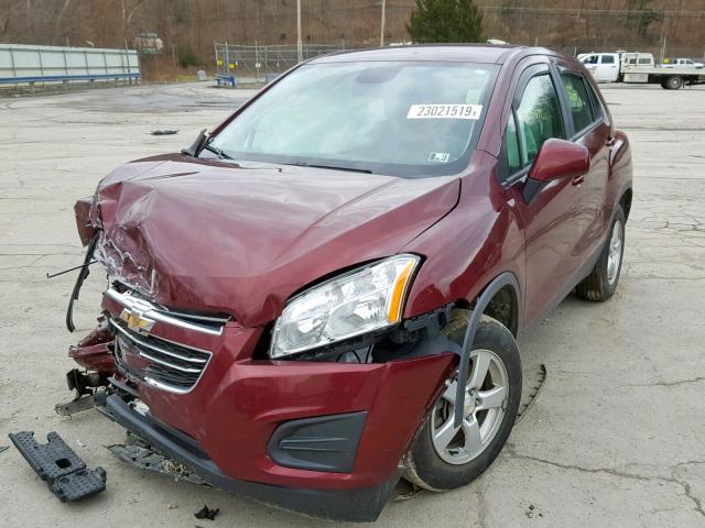 3GNCJNSB6GL249686 - 2016 CHEVROLET TRAX LS MAROON photo 2