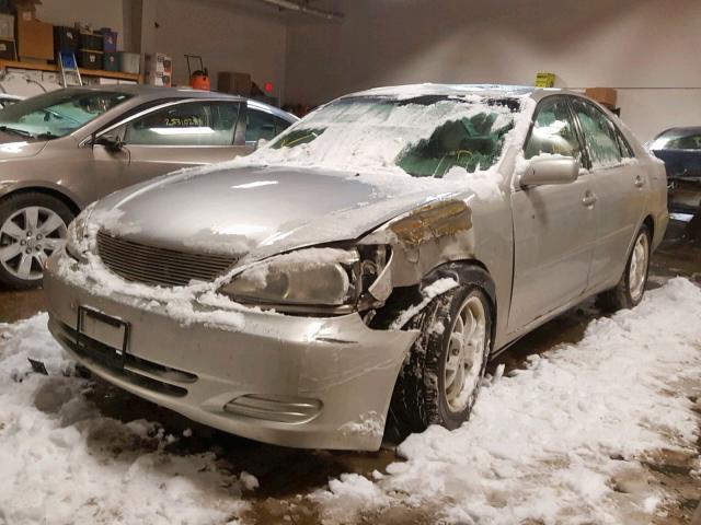 4T1BE32K34U844134 - 2004 TOYOTA CAMRY LE SILVER photo 2