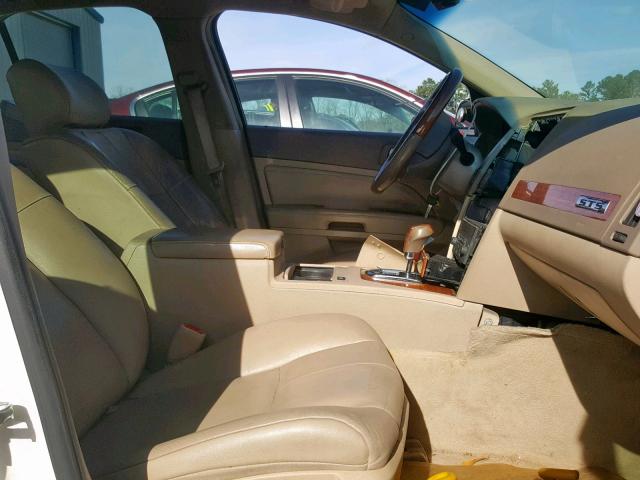 1G6DW677170172623 - 2007 CADILLAC STS WHITE photo 5