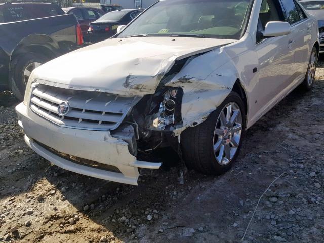 1G6DW677170172623 - 2007 CADILLAC STS WHITE photo 9