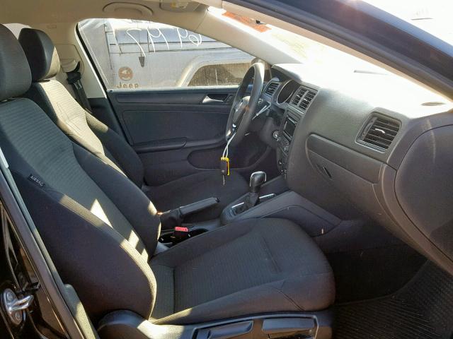 3VW2K7AJ2FM315453 - 2015 VOLKSWAGEN JETTA BASE BLACK photo 5