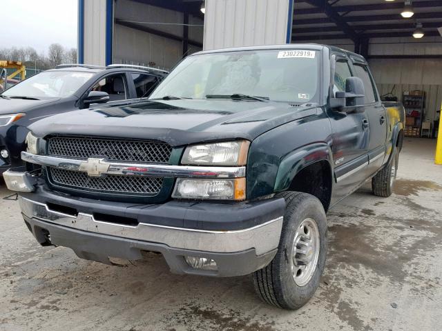 1GCGK23U24F211108 - 2004 CHEVROLET SILVERADO GREEN photo 2