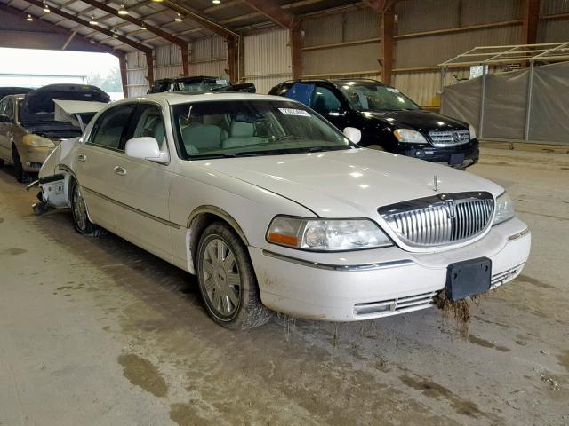 1LNHM83W33Y610756 - 2003 LINCOLN TOWN CAR C WHITE photo 1