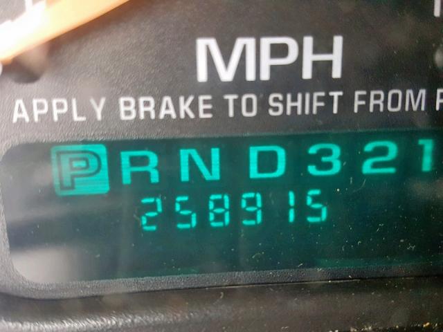 3GNEC16Z72G326134 - 2002 CHEVROLET SUBURBAN C GOLD photo 8