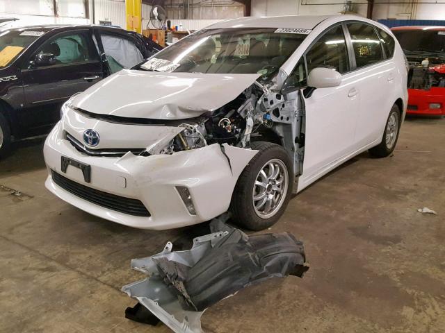 JTDZN3EUXC3155096 - 2012 TOYOTA PRIUS V WHITE photo 2