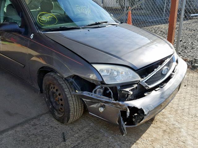 1FAFP34N35W288085 - 2005 FORD FOCUS ZX4 GRAY photo 9