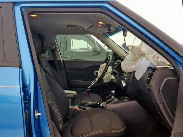 KNDJP3A59G7302691 - 2016 KIA SOUL + BLUE photo 5