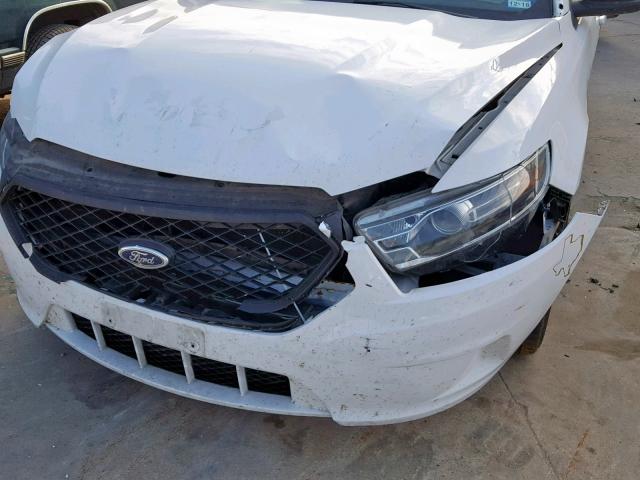 1FAHP2MK1FG200008 - 2015 FORD TAURUS POL WHITE photo 9