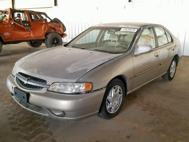 1N4DL01D31C223424 - 2001 NISSAN ALTIMA XE TAN photo 2