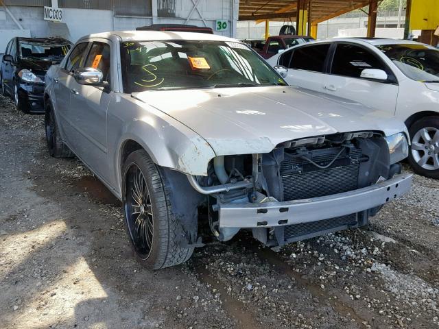 2C3JA53G35H512463 - 2005 CHRYSLER 300 TOURIN SILVER photo 1