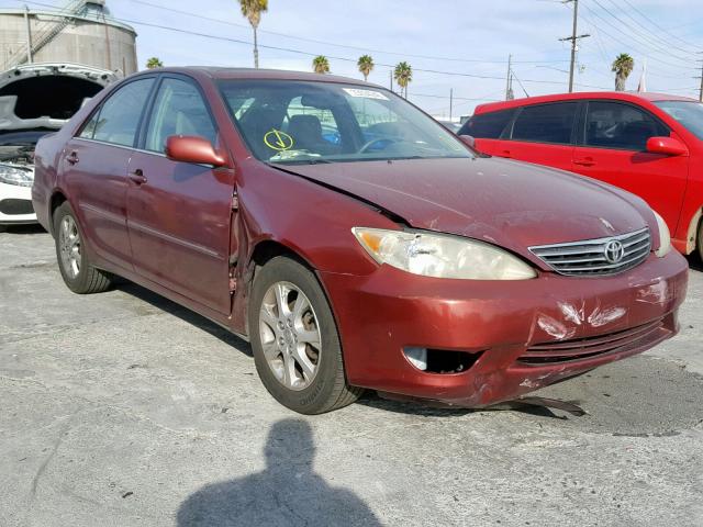 4T1BE32K95U068920 - 2005 TOYOTA CAMRY LE RED photo 1