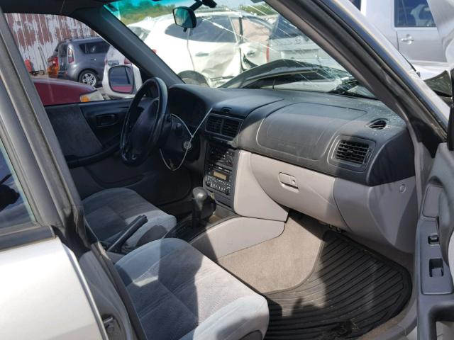 JF1SF65651H711709 - 2001 SUBARU FORESTER S 银色 照片 5
