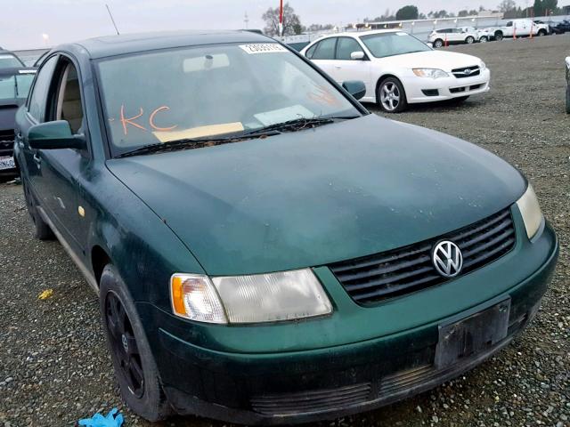 WVWMA23B3YP159234 - 2000 VOLKSWAGEN PASSAT GLS GREEN photo 1