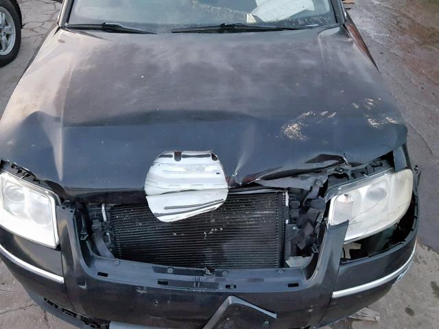 WVWTH63B42P177098 - 2002 VOLKSWAGEN PASSAT GLX 黑色 照片 7