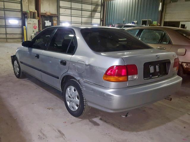 JHMEJ6623WS005400 - 1998 HONDA CIVIC DX SILVER photo 3