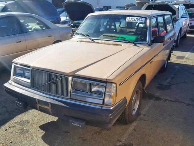 YV1AX8855E1578914 - 1984 VOLVO 245 DL TAN photo 2