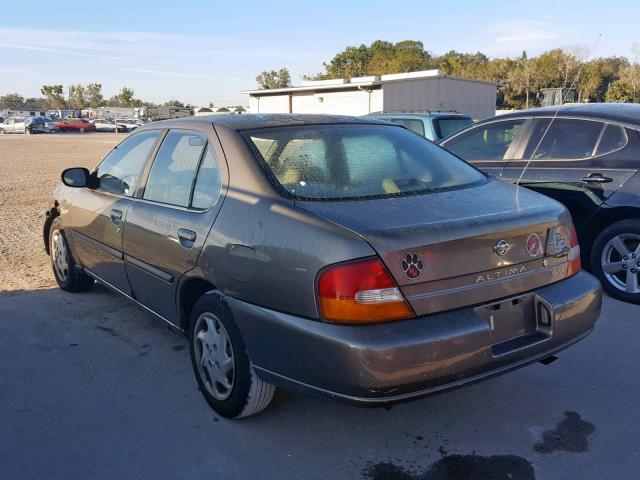 1N4DL01D0WC235585 - 1998 NISSAN ALTIMA XE BROWN photo 3