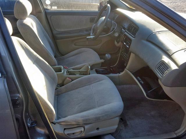 1N4DL01D0WC235585 - 1998 NISSAN ALTIMA XE BROWN photo 5