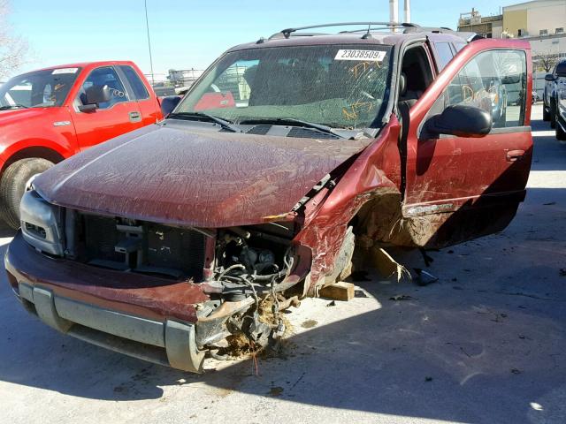 1GNDT13S042334297 - 2004 CHEVROLET TRAILBLAZE MAROON photo 2