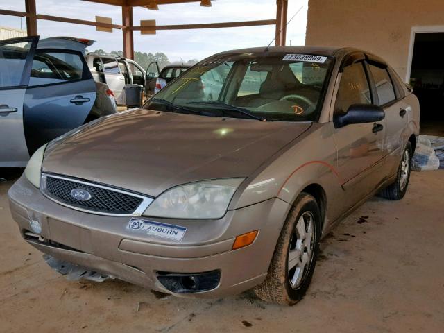 1FAFP34N55W138737 - 2005 FORD FOCUS ZX4 BROWN photo 2