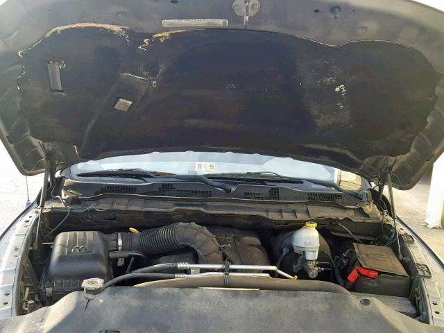 1D3HB18T99S806462 - 2009 DODGE RAM 1500 SILVER photo 7