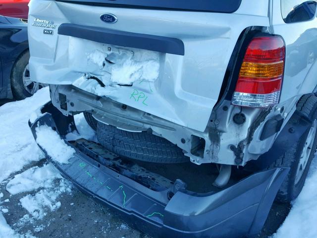 1FMCU93125KB05561 - 2005 FORD ESCAPE XLT 银色 照片 9