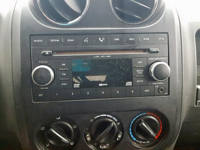 1J4FF47B89D176706 - 2009 JEEP COMPASS SP მწვანე ფოტო 9