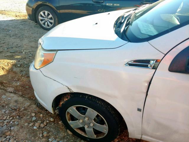 KL1TD66E29B311591 - 2009 CHEVROLET AVEO LS WHITE photo 9